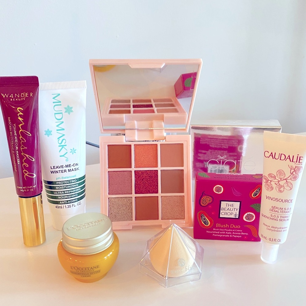NWT! Beauty Box